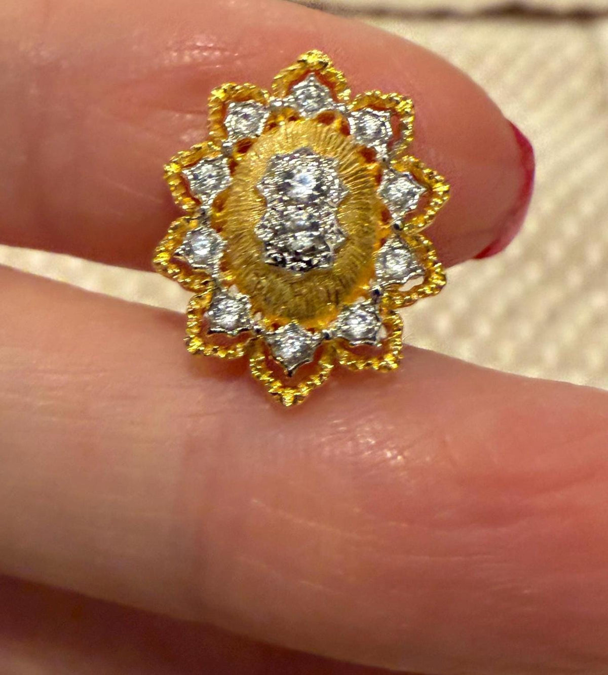 14k Hand-Brushed Filigree Sole Regale Earrings