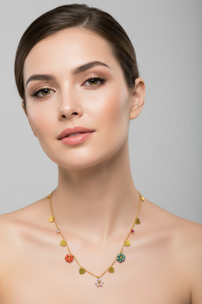 18K Gold Sweetheart Daisy Necklace