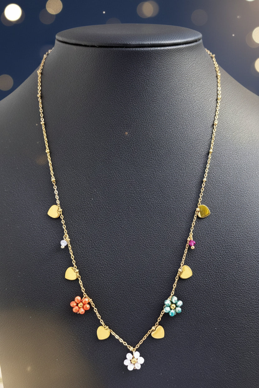 18K Gold Sweetheart Daisy Necklace