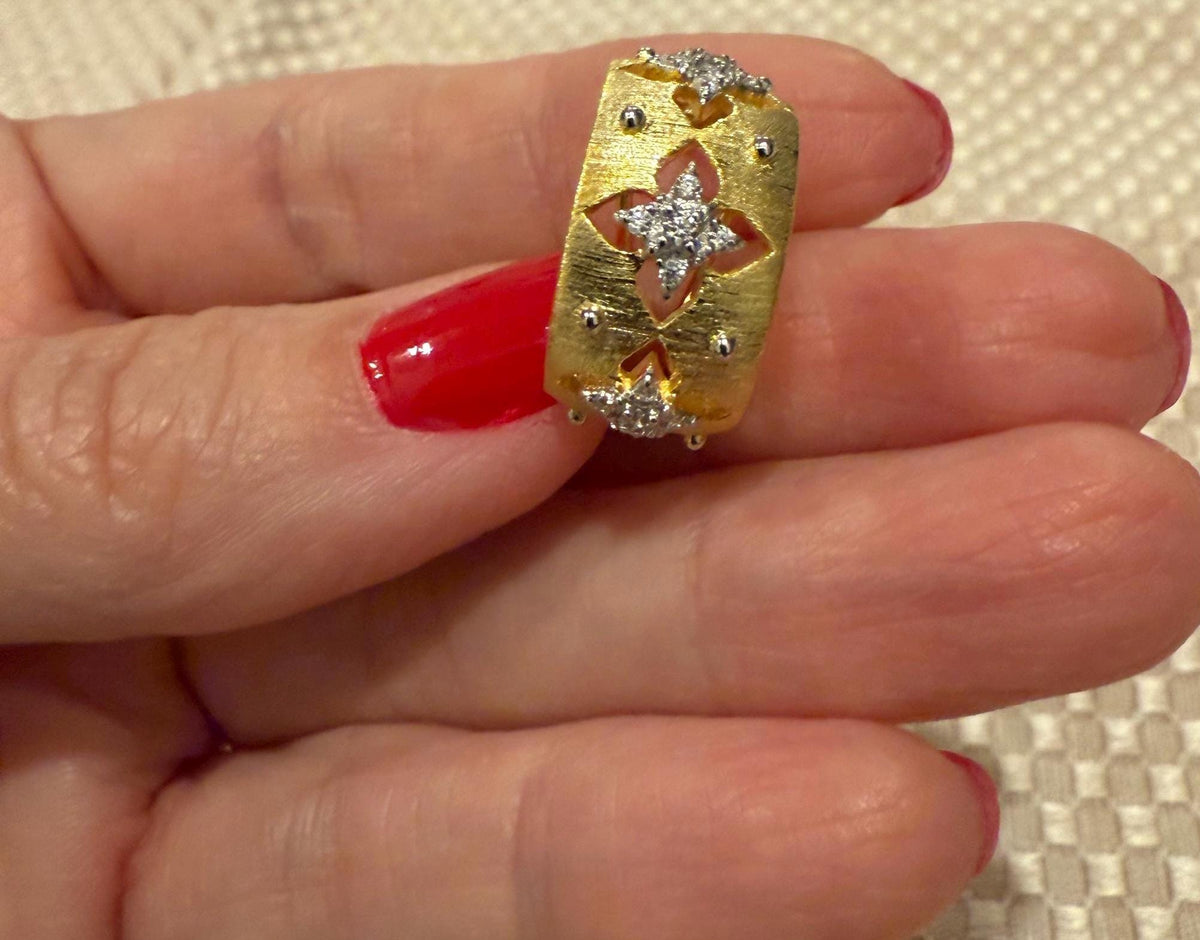 Isabella d’Oro Earrings