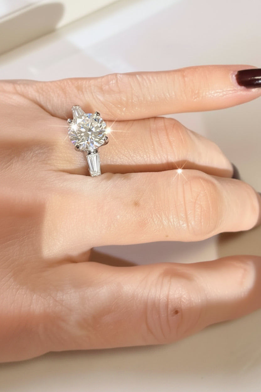 Giulia 2ct Round Moissanite Ring