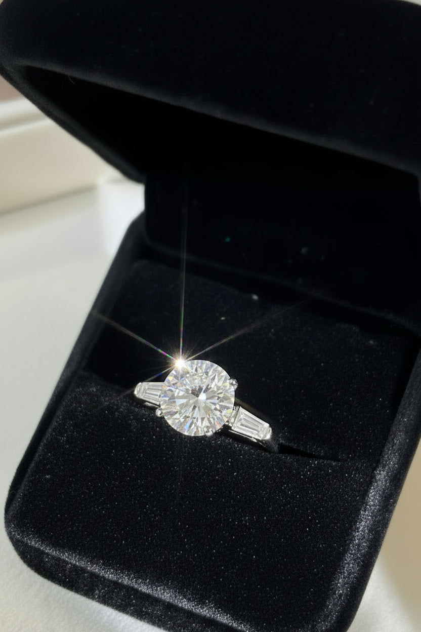 Giulia 2ct Round Moissanite Ring