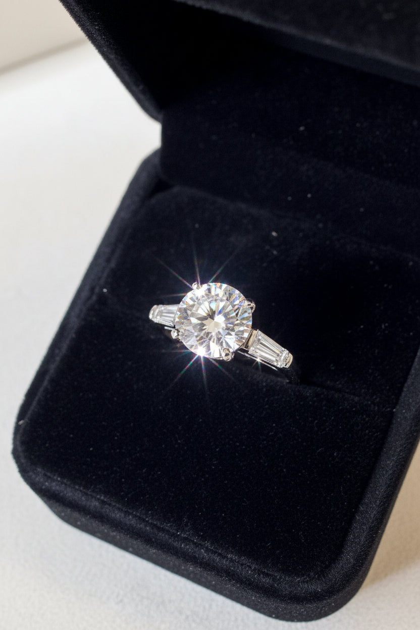 Giulia 2ct Round Moissanite Ring