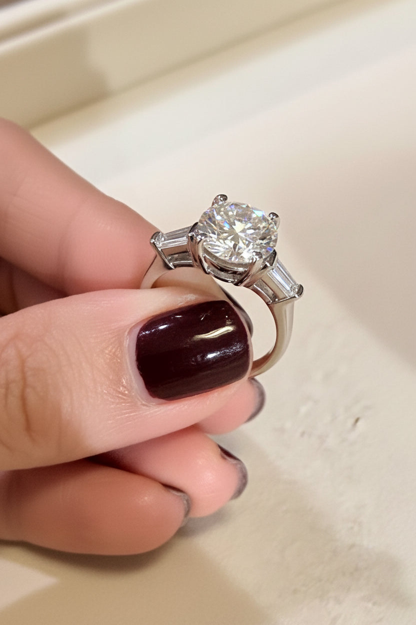 Giulia 2ct Round Moissanite Ring
