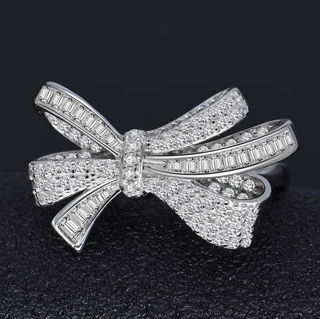 Pavé Bow Ring