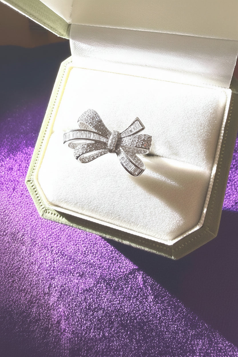 Pavé Bow Ring