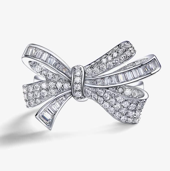 Pavé Bow Ring