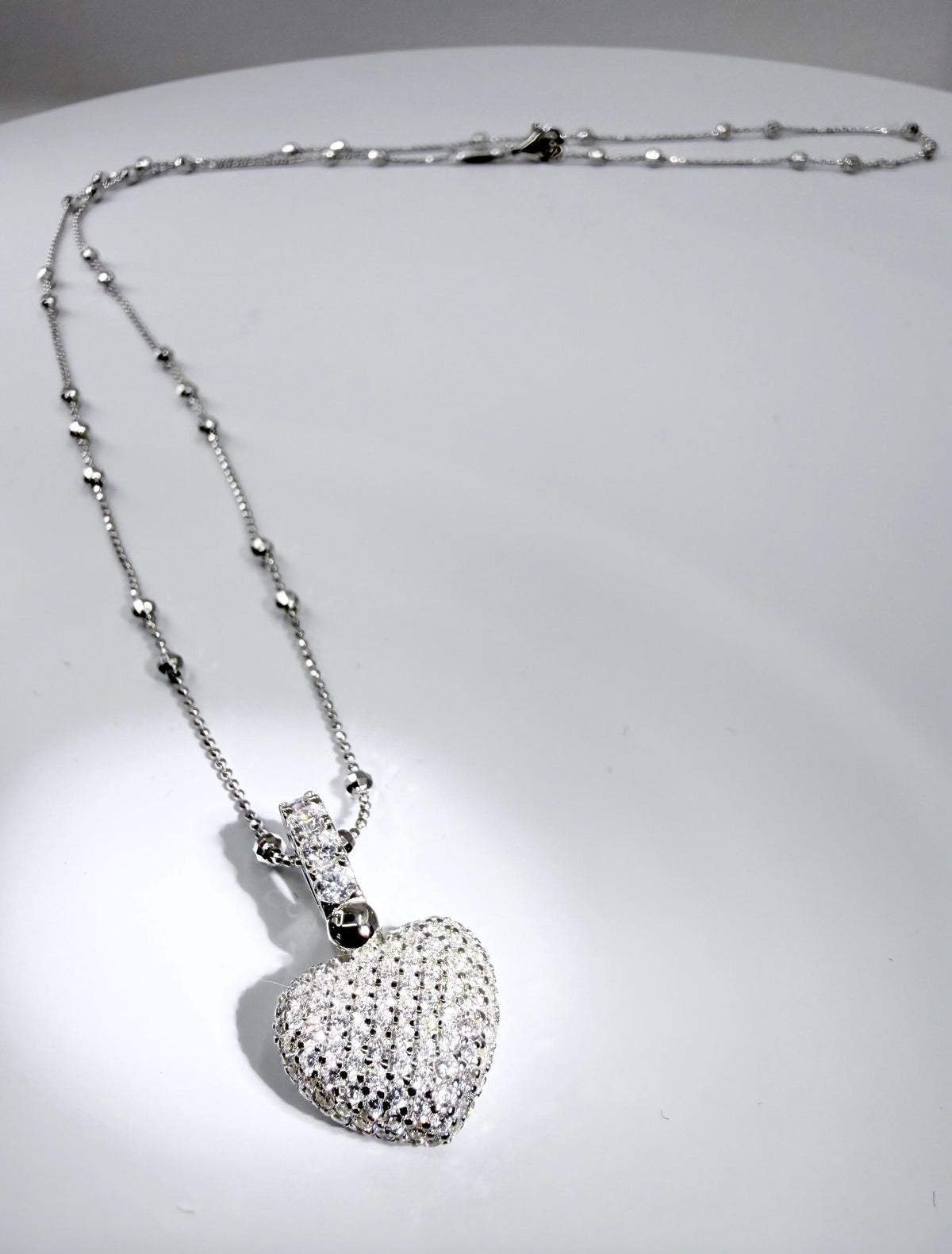 Heart Pavé Pendant Necklace